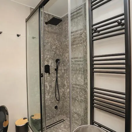 Elektra's Apartment#2, 1ος, στο κέντρο της λάρισας με δωρεάν Parking και πρωΐνό * Larissa